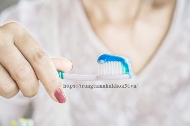 Lợi Ích Của Fluor & Cách Sử Dụng FLuor Trong Phòng Ngừa Sâu Răng